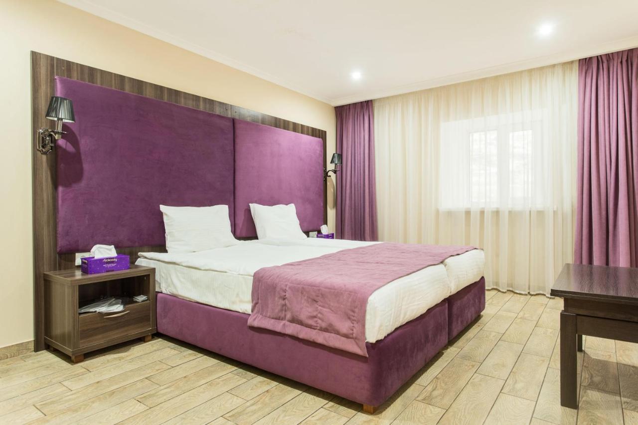Hotel Baron أوديسا المظهر الخارجي الصورة