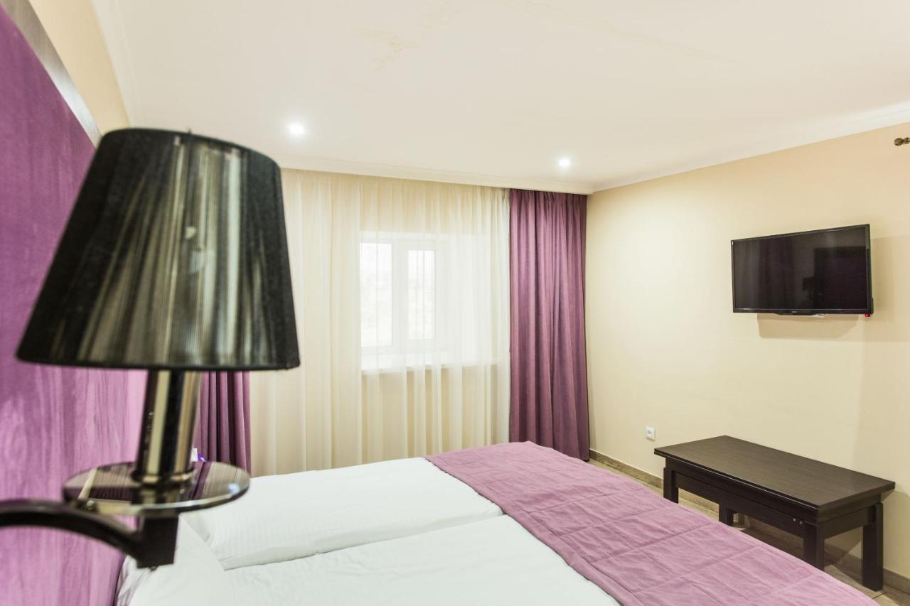 Hotel Baron أوديسا المظهر الخارجي الصورة